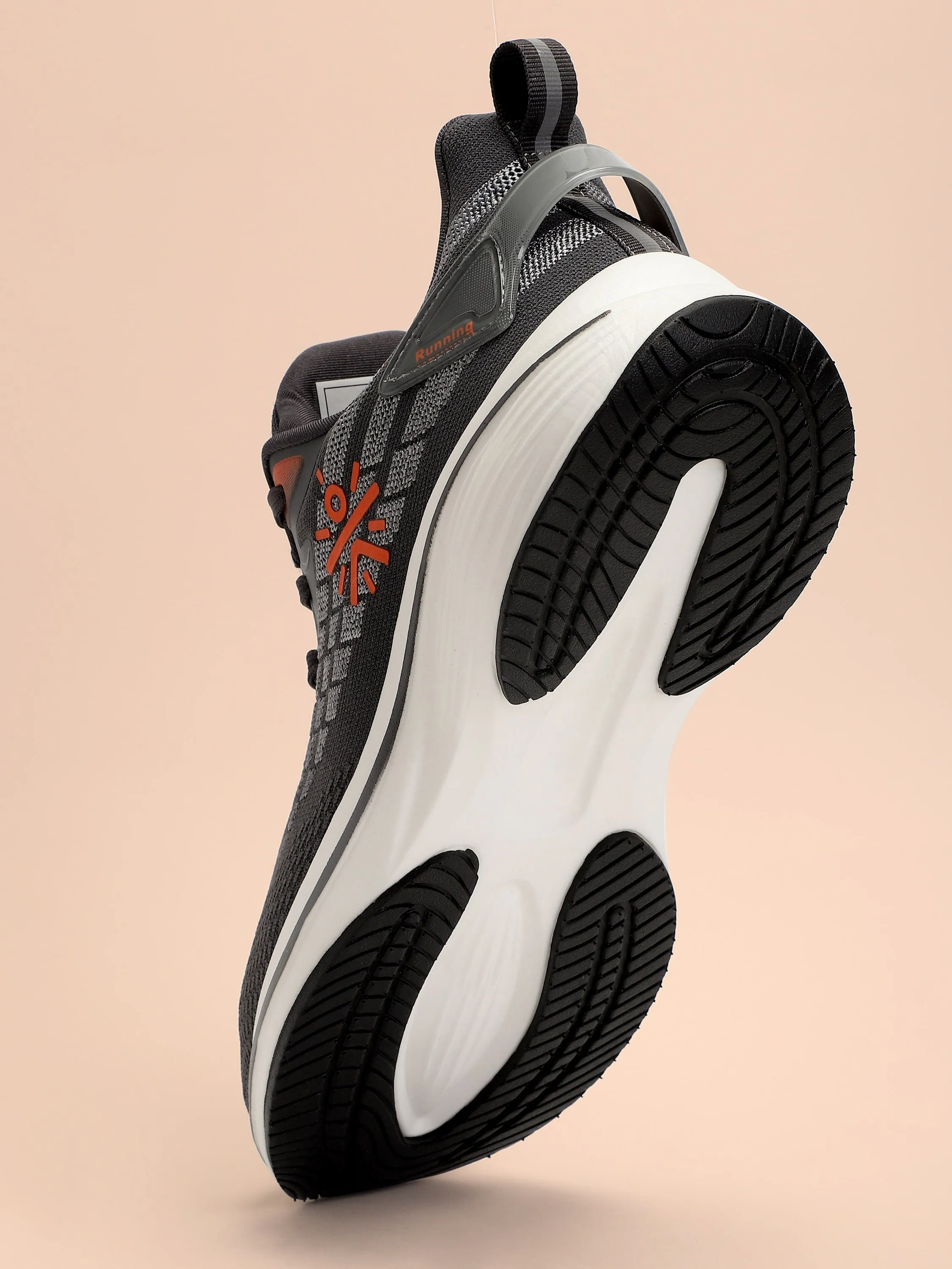 Getting Fitted For Running Shoes Active Men Running Shoes - Dark Grey