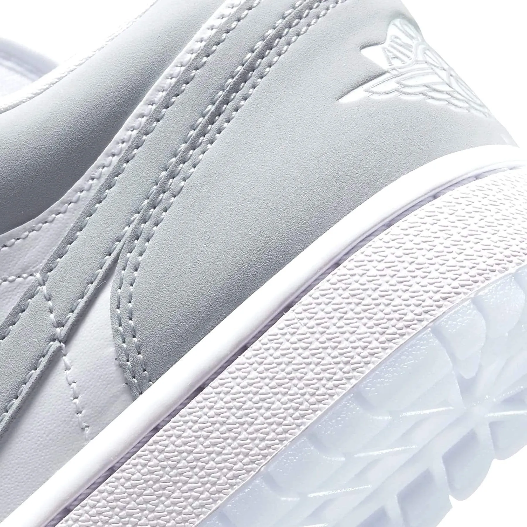 Air Jordan 1 Low Wmns 'White Wolf Grey' Asics Finder Tool