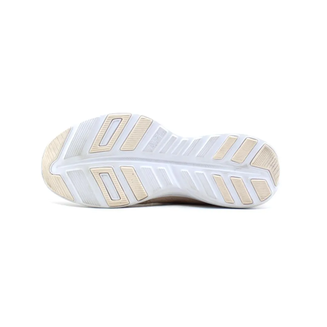 APL . Flat Sole Soccer Shoes