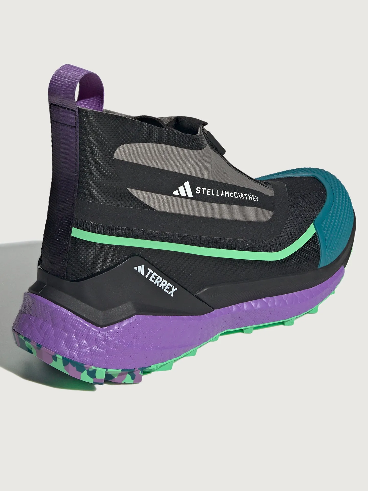 aSMCxTERREX FREE HIKER RAINRDY - core black/semi flash green/deep lilac Adidas Climbing Shoes