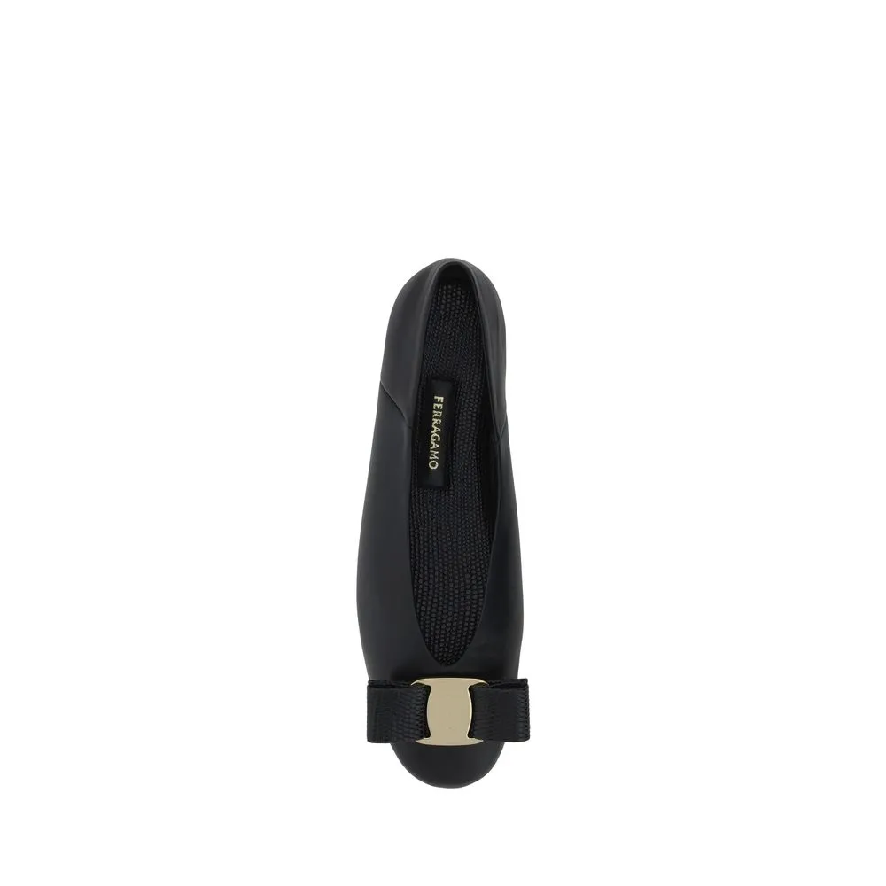 Ferragamo Vara Ballerinas Flat Shoes With Jeans