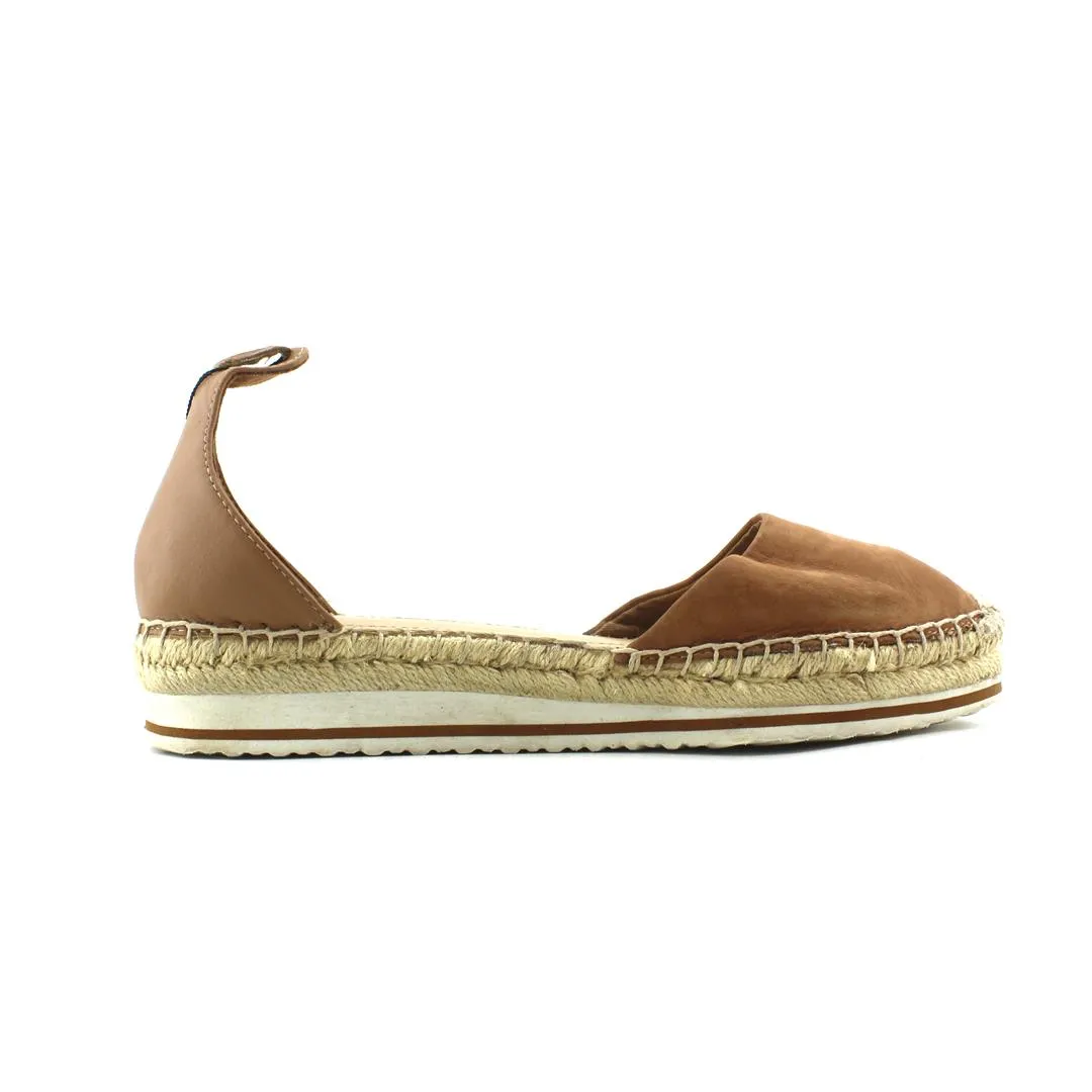 GIBSON LATIMER . Me Slippers