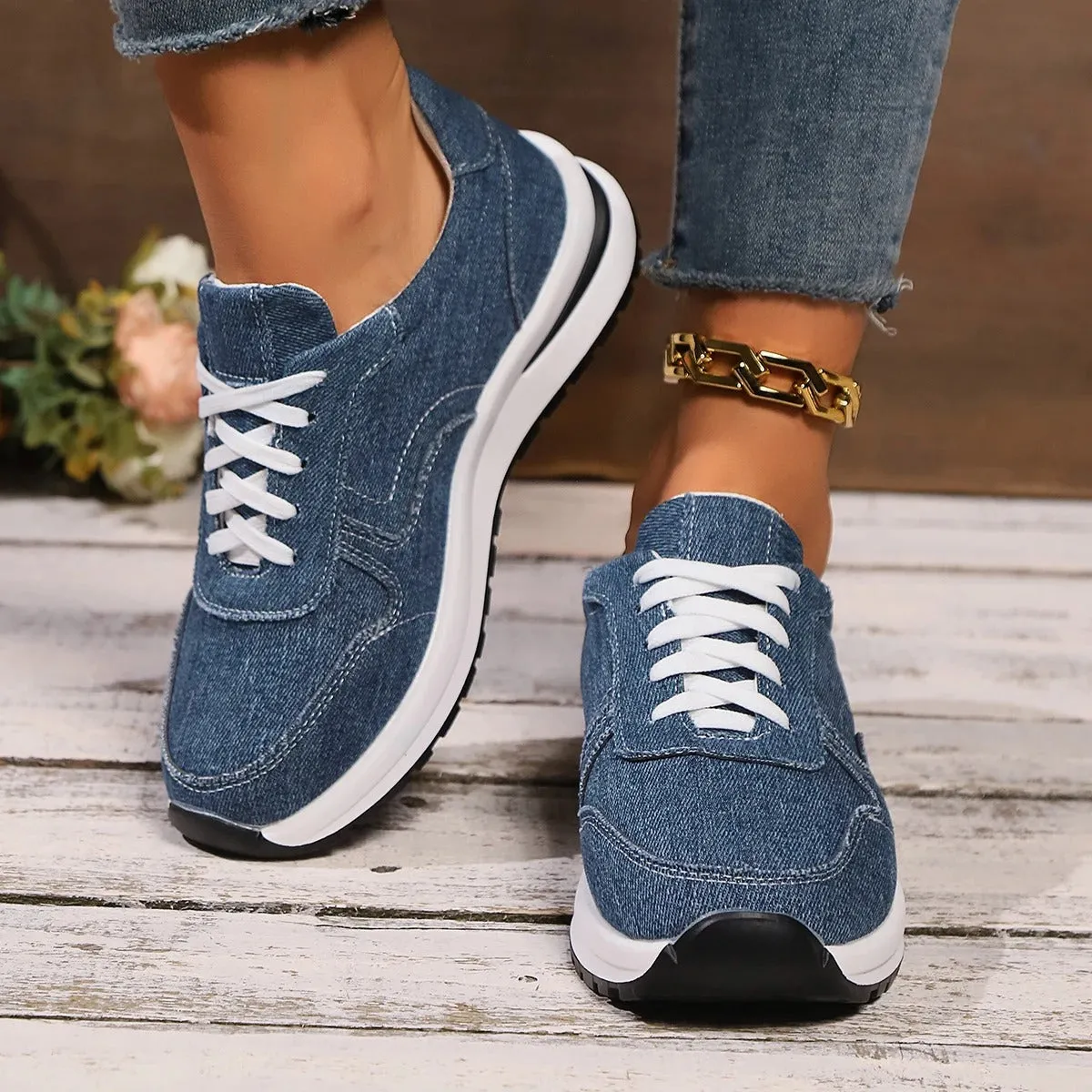 Sneakers Embroidered Briseis - Stylish Denim Platform Sneakers for Women