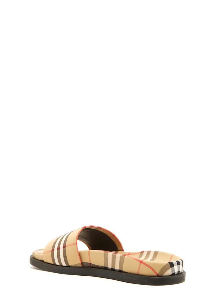 Hurricane Xlt2 Sandals Burberry Classic Slides