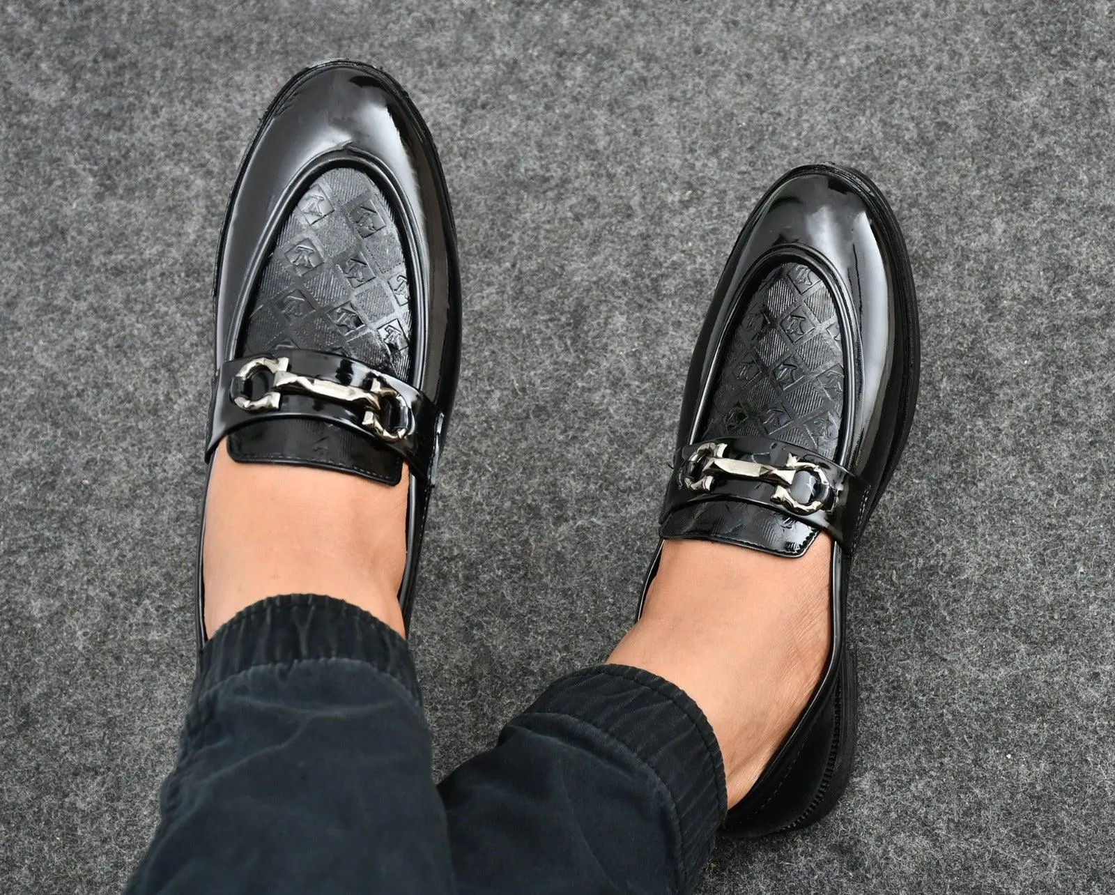 Kelvir Fashionable Partwear Casual Loafer Shoes For Men's. Leather Driving Loafers