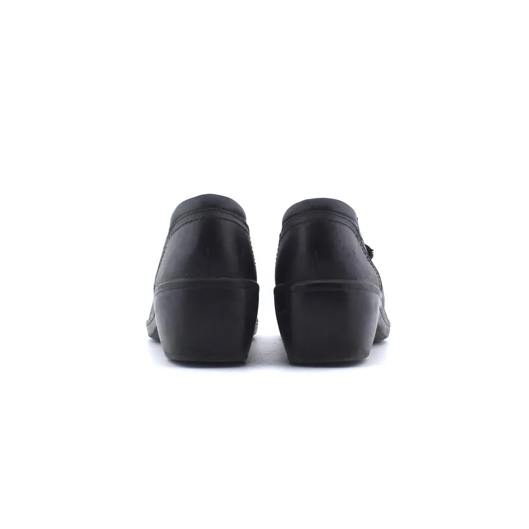 CLARKS BENDABLES Flats