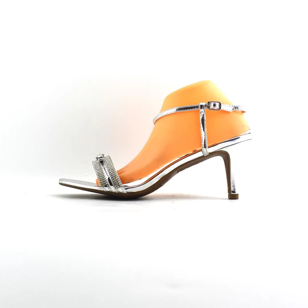 2 LIPS TOO TOO ENDLESS 13 Taz Slippers