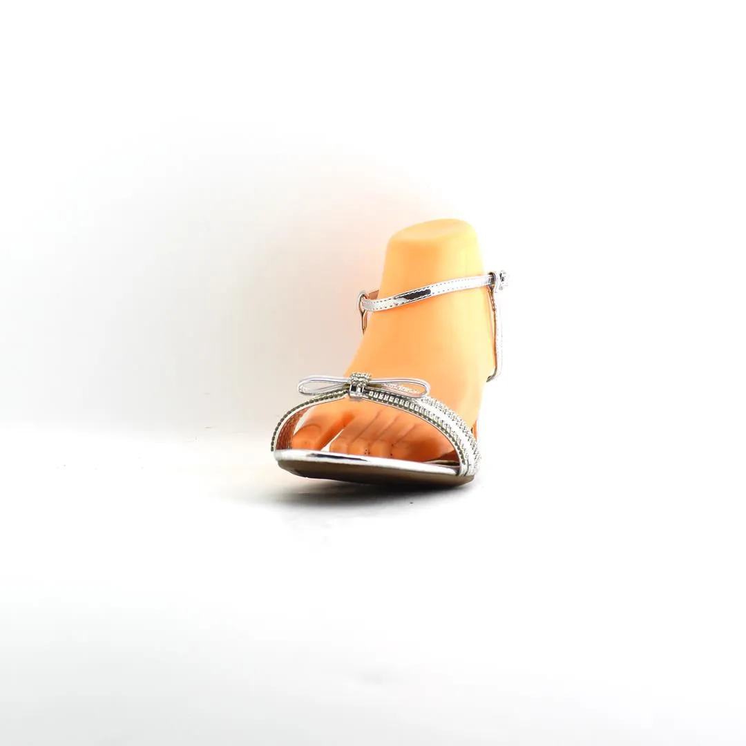 2 LIPS TOO TOO ENDLESS 13 Hawaiian Slippers