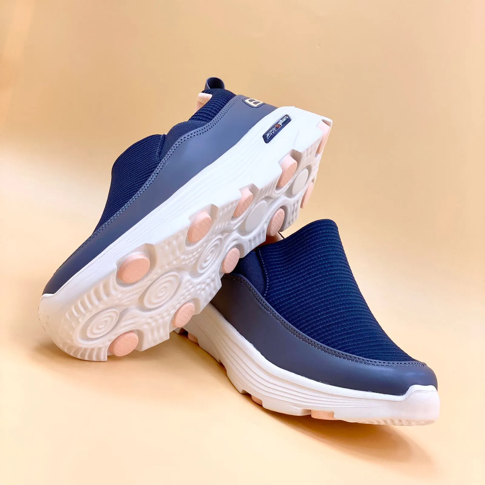 NEW ,  WOMEN FLAT SHOES W724 Flat Footed Shoes For Lifting