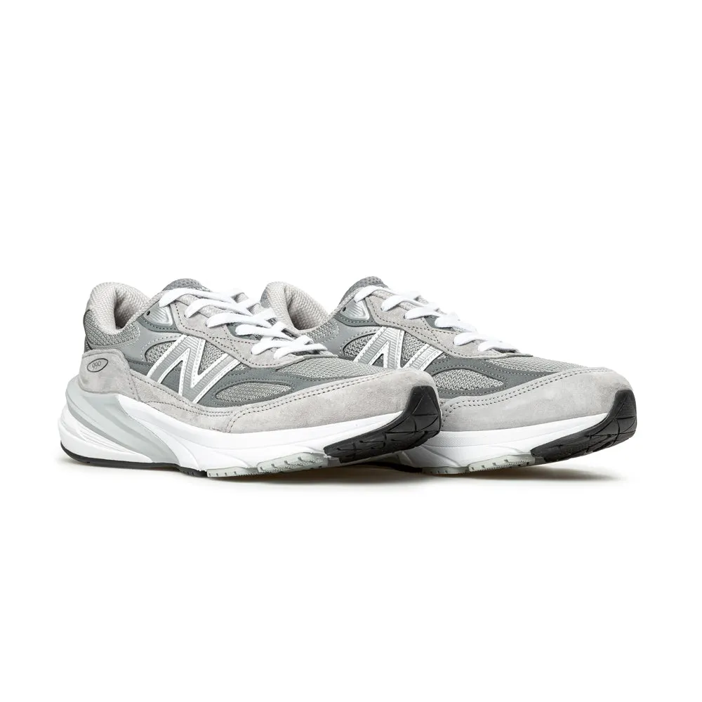 Black New Balance Mens Trainers M990V6 Made In USA | Grey