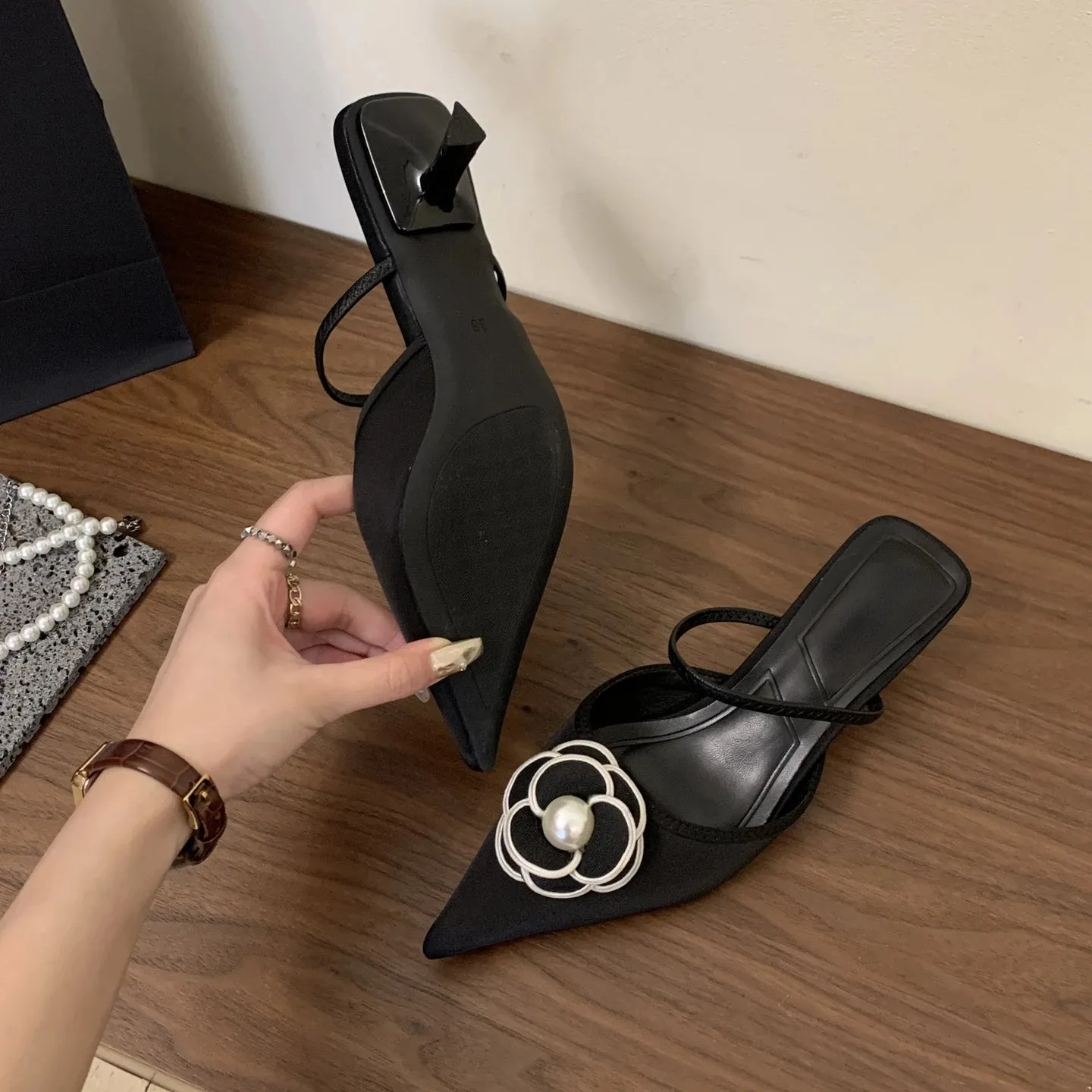 Sandals At Famous Footwear Flower Pointed Toe High Heels Women Luxury Designer Sandals Female Summer Elegant Fashion Pumps Woman Flower Mule Slippers Women