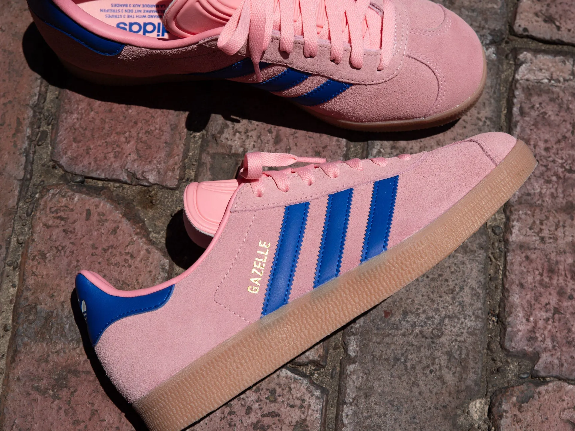 Adidas Gazelle 'Semi Pink Spark/Lucid Blue' Adidas Samba Classic Indoor Soccer Shoe