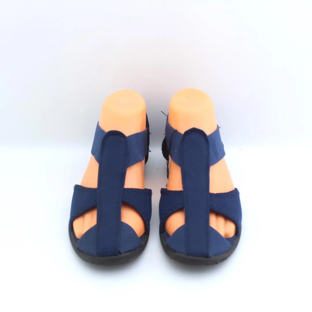 AMERICAN SWEETHEART . After Shower Slippers