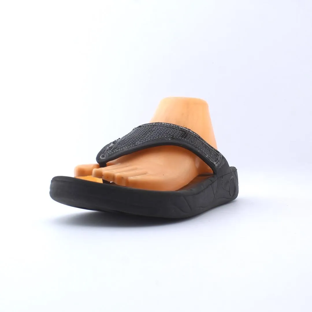 HECHO EN CHINA . Christmas Slippers Family