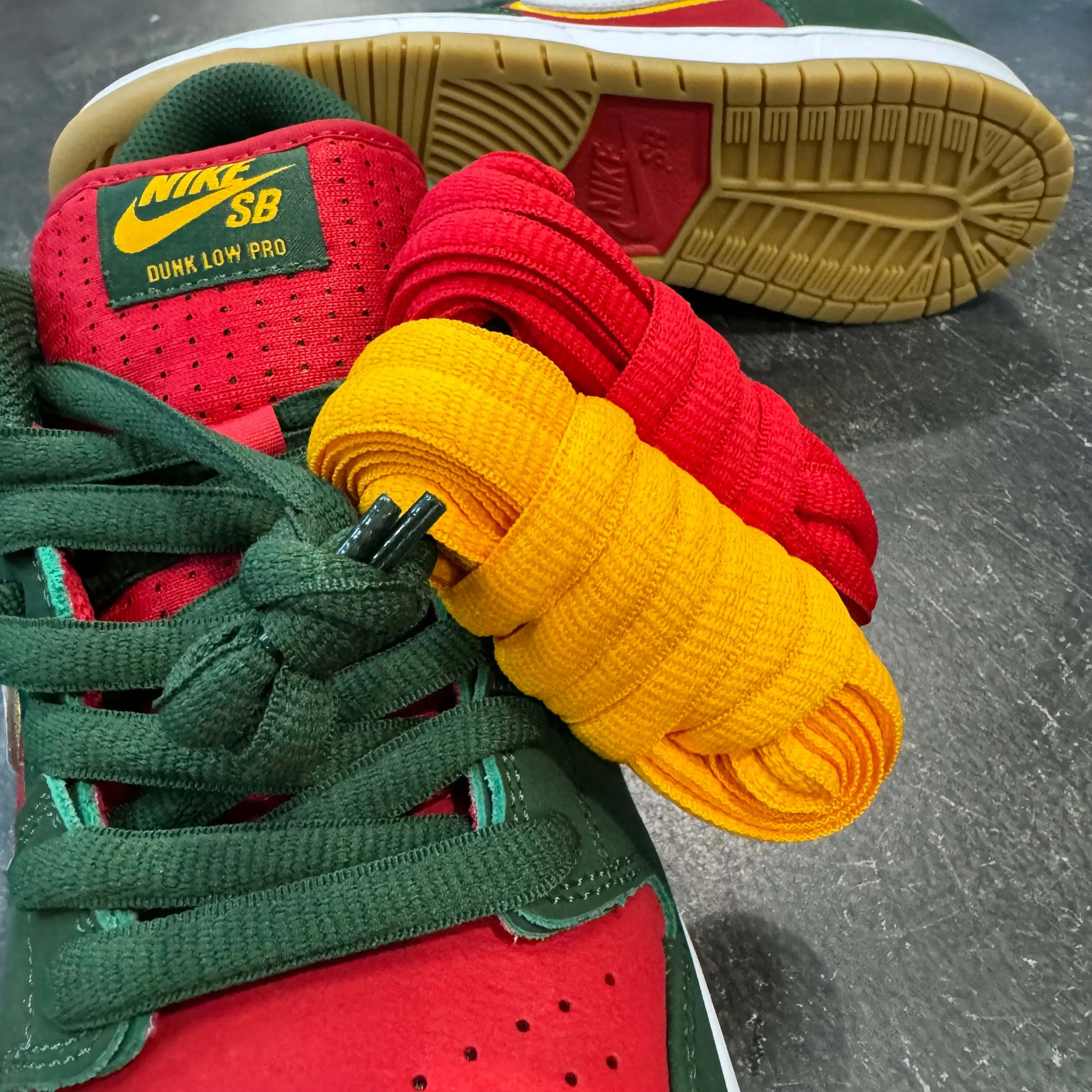 Nike SB Dunk Low Pro PRM Fir/White SuperSonics Asics Hyper Speed 4 Running Shoes