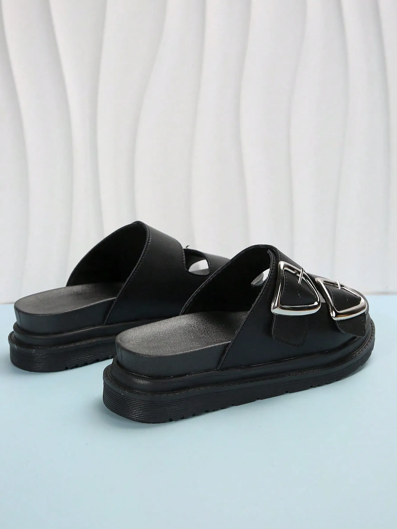 Lady's French Style Thick Sole Sandals with High-End Sense Hoco Shoes Flats