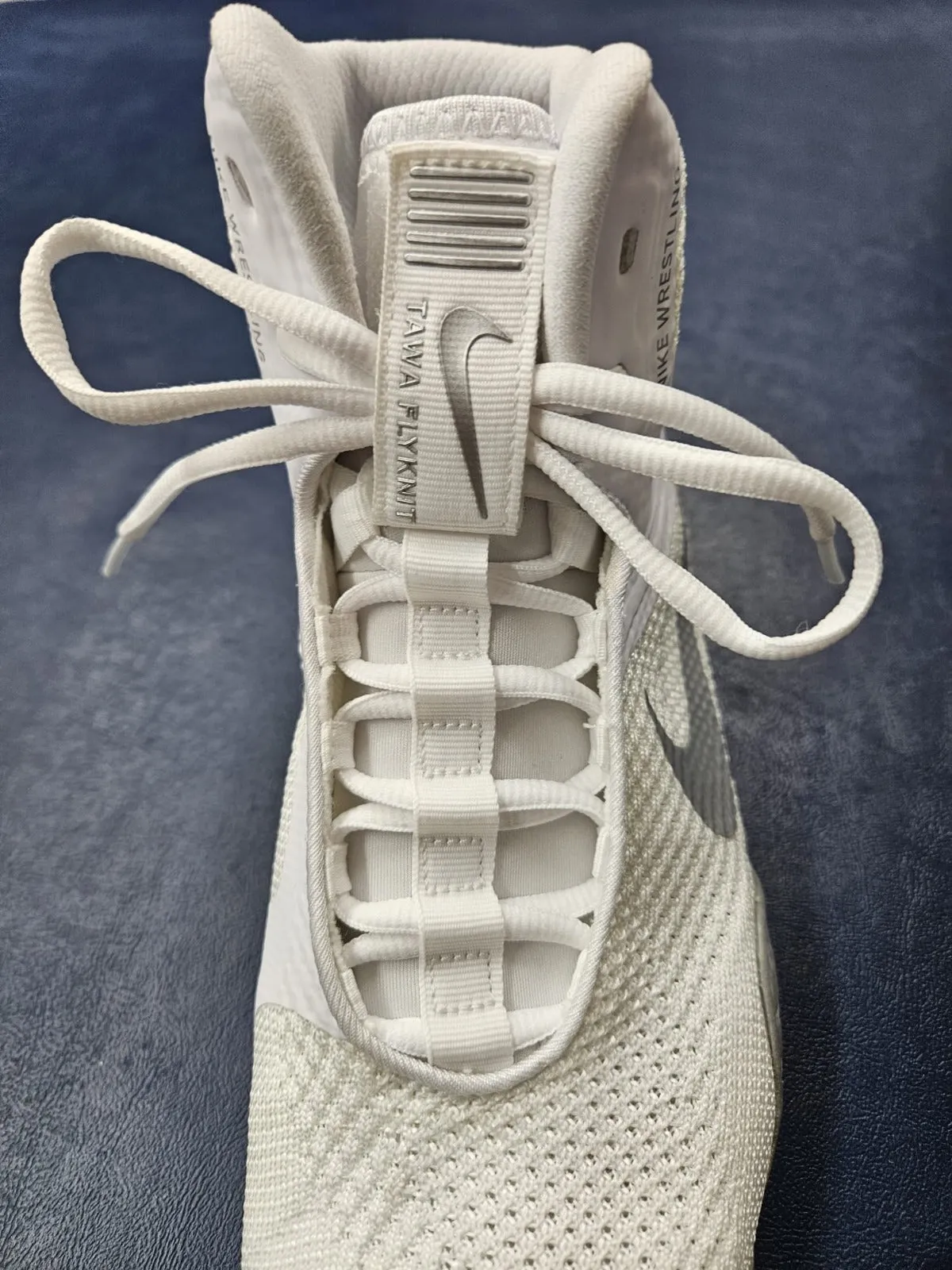 NIKE SHOES TAWA WRESTLING WHITE/SILVER Asics Gel Contend 4 Running Shoes T765n