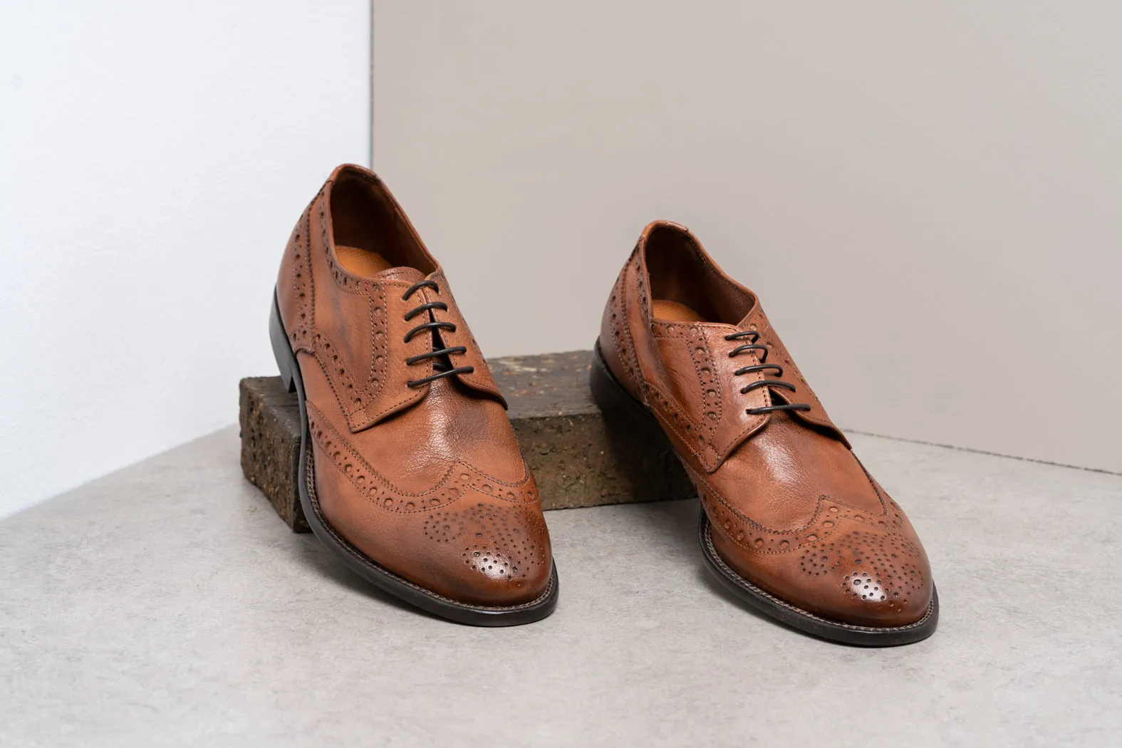 LORENZO Lace up Brogue Checkered Flats Shoes