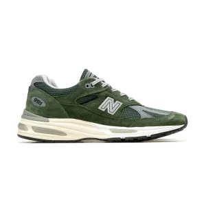 MADE in UK 991v2 | Kombu Green New Balance 880 V13