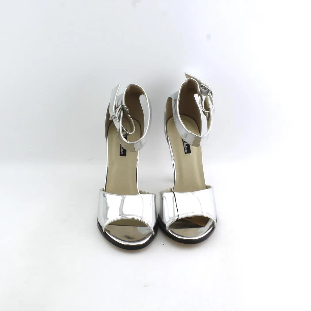 Posee Slippers MICHAEL ANTONIO HUDSEN-MET