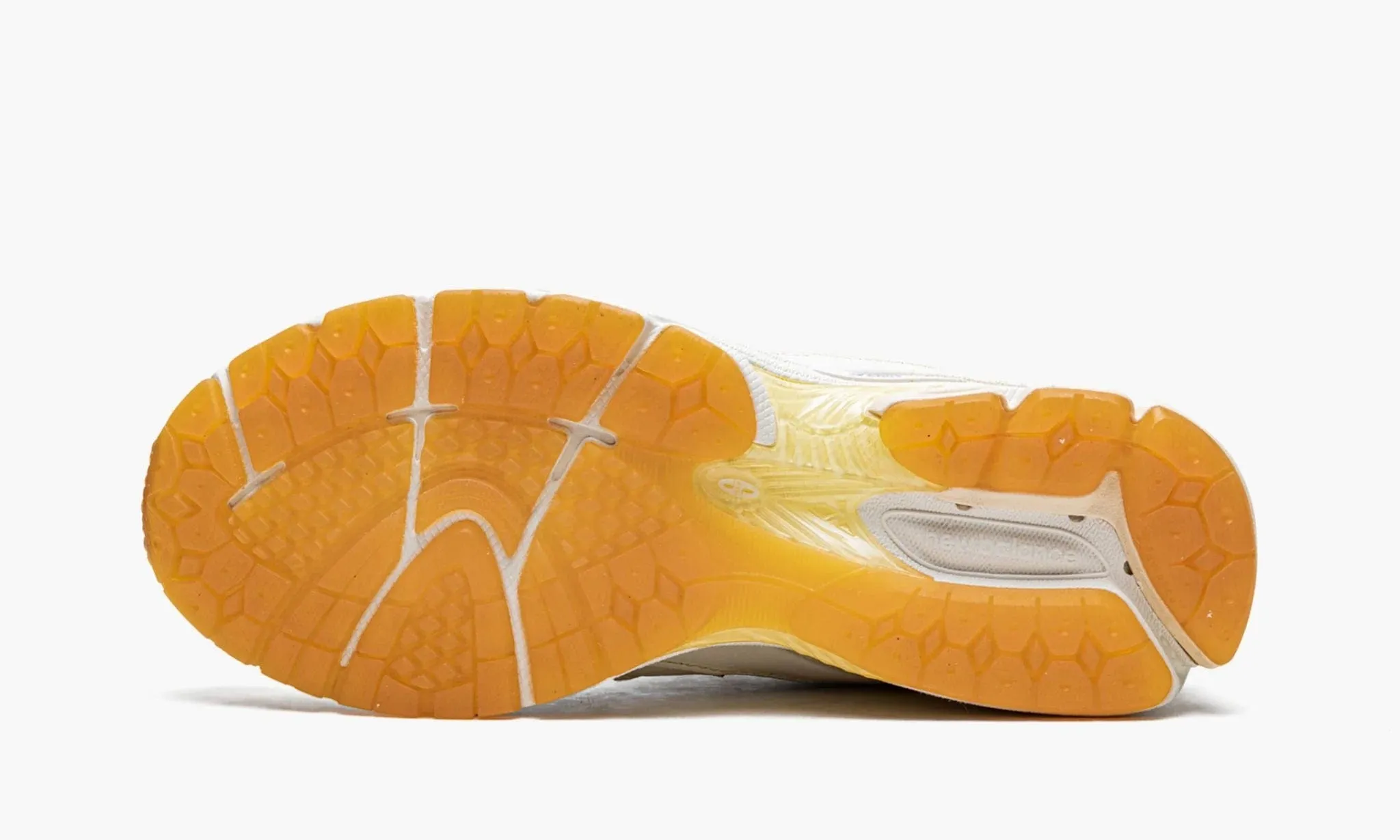 NEW BALANCE 2002R JOE FRESHGOODS CONVERSATIONS AMONGST US New Balance Minimus Boa