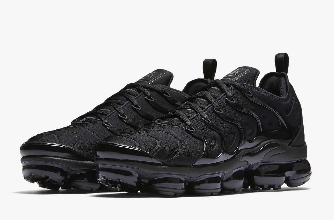 Asics Shoes For Gym Training NIKE AIR VAPORMAX PLUS TRIPLE BLACK