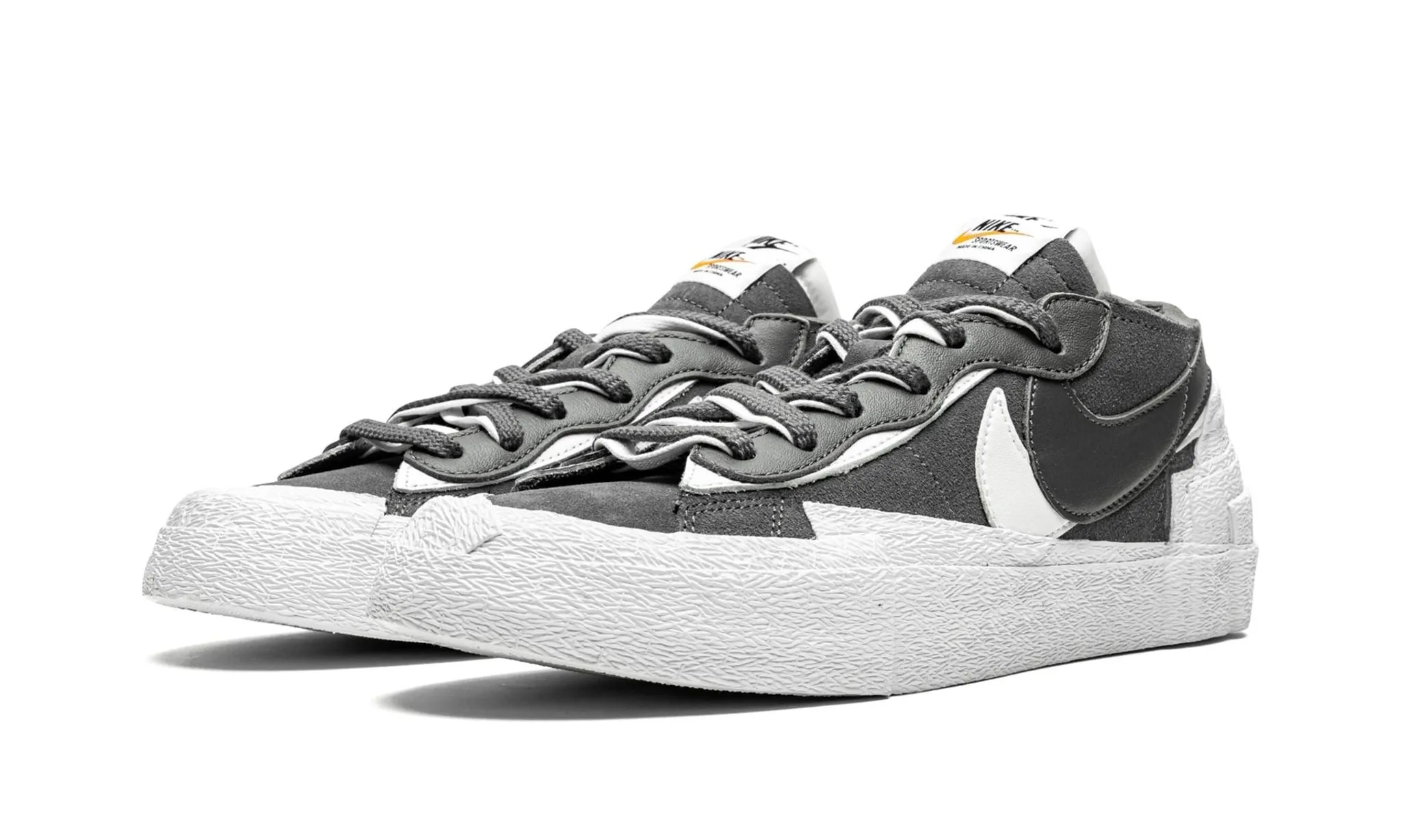 Asics Mexico 66 Shoes NIKE BLAZER LOW X SACAI GREY IRON/WHITE
