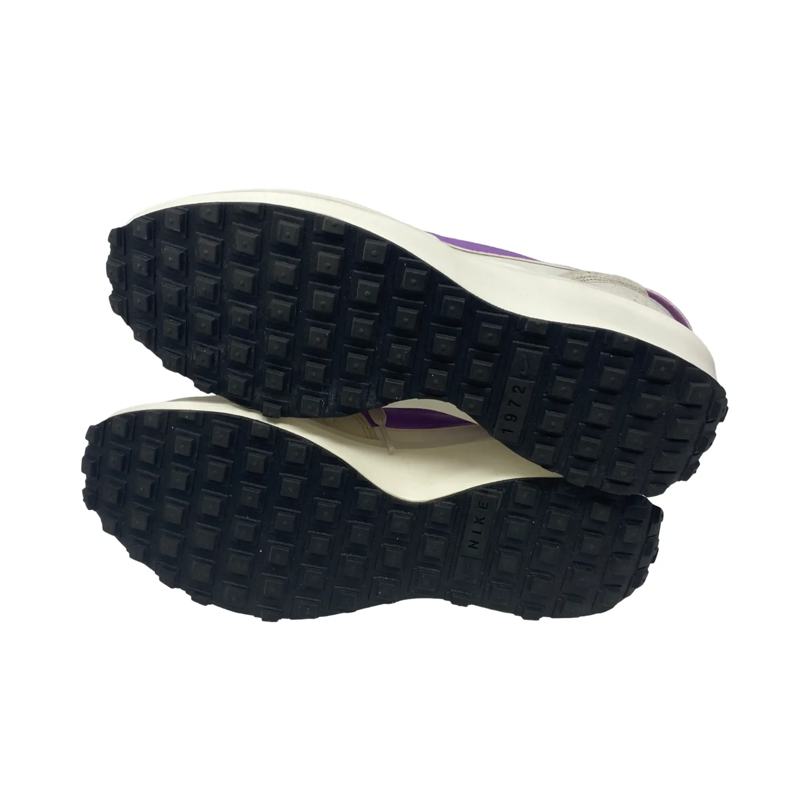 Slipon Sneakers Nike Waffle Debut Sneakers