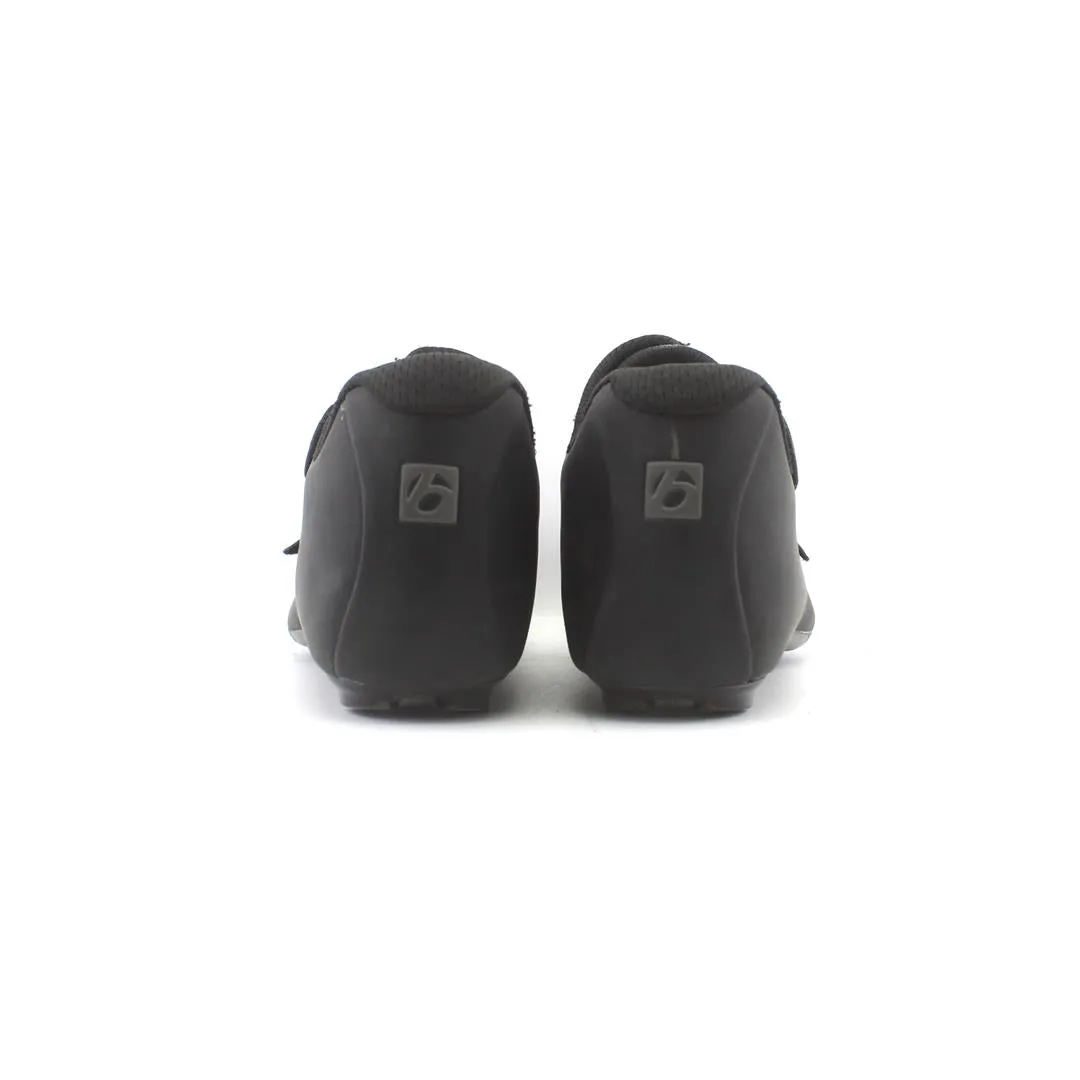 CIRCUIT BOA Pokemon Fire Red Running Shoes