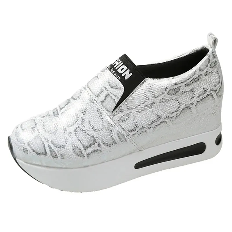 Platform Sneakers Women Casual Non-Slip Thick Sole Sports Shoes Plus Size Slip-On Loafers Foot Loafers