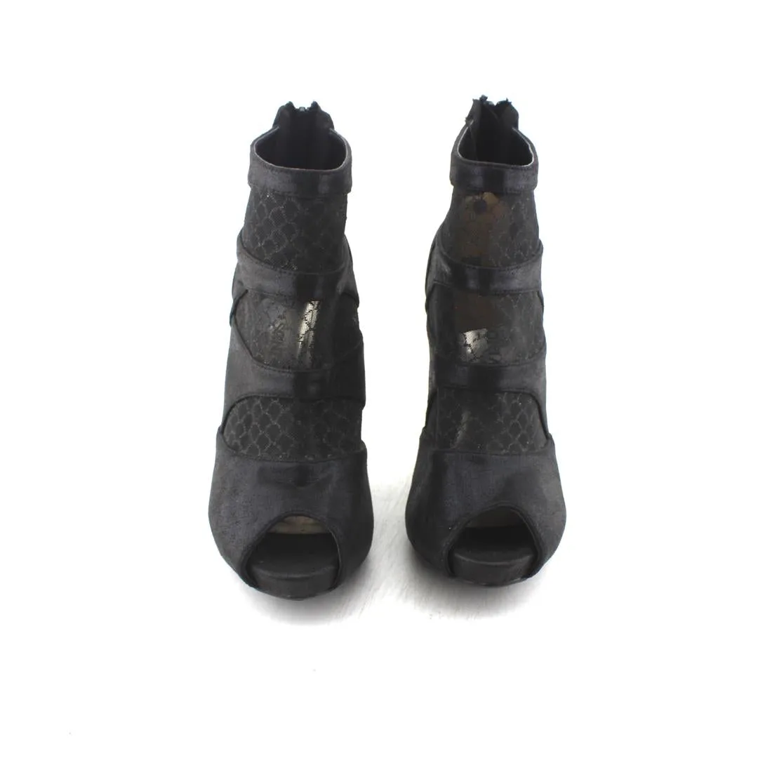 LASONIA . Braided Slides