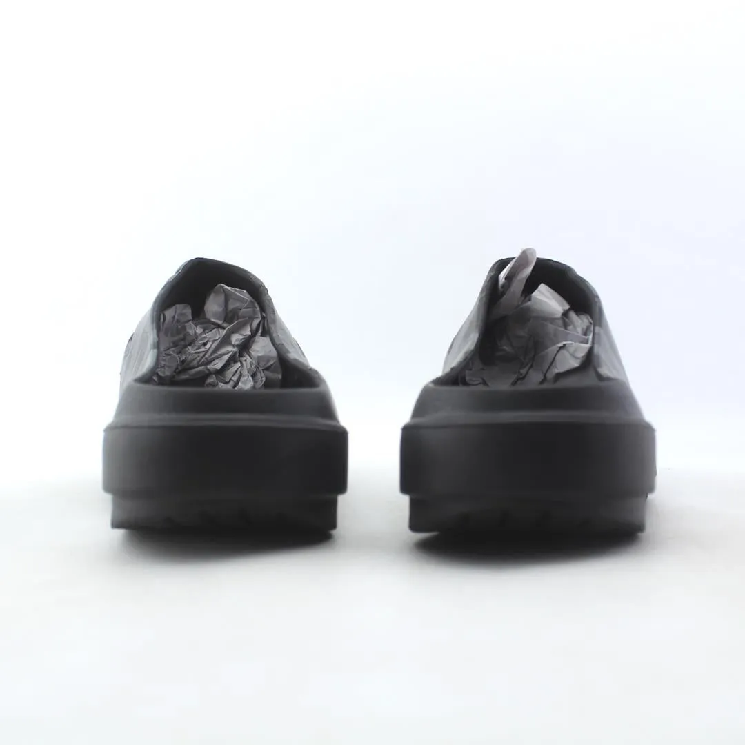 The Silver Slippers Elizabeth Koda Callan OOFOS OOCLOOG