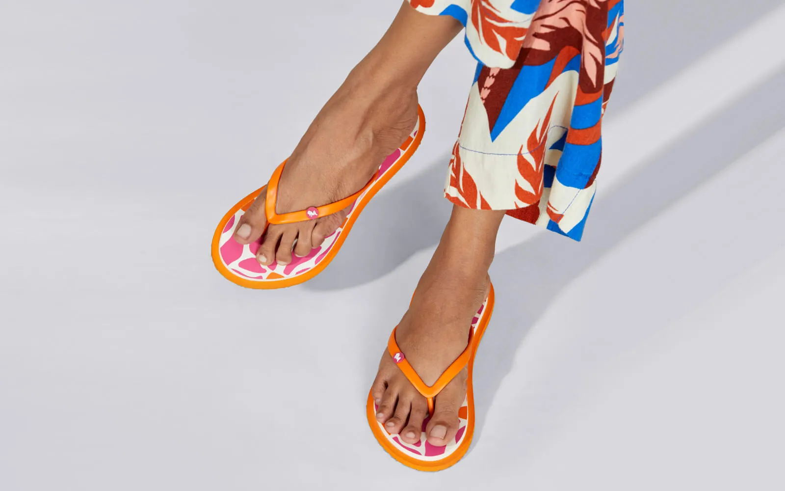 Printed Flip Flops : Pink Rei Chaco Flip Flops