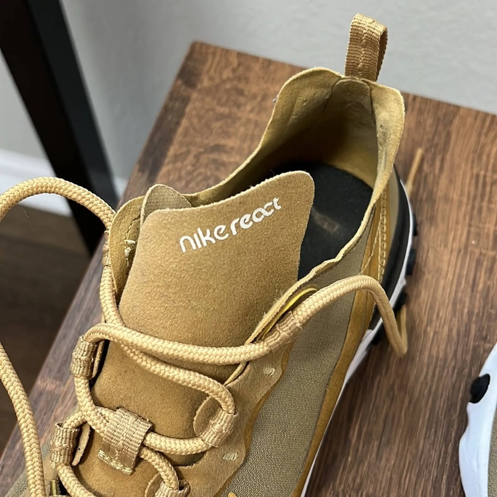 Asics 2010 Running Shoes Size 6 Nike React Element 55 'Metallic Gold' Tennis Shoes