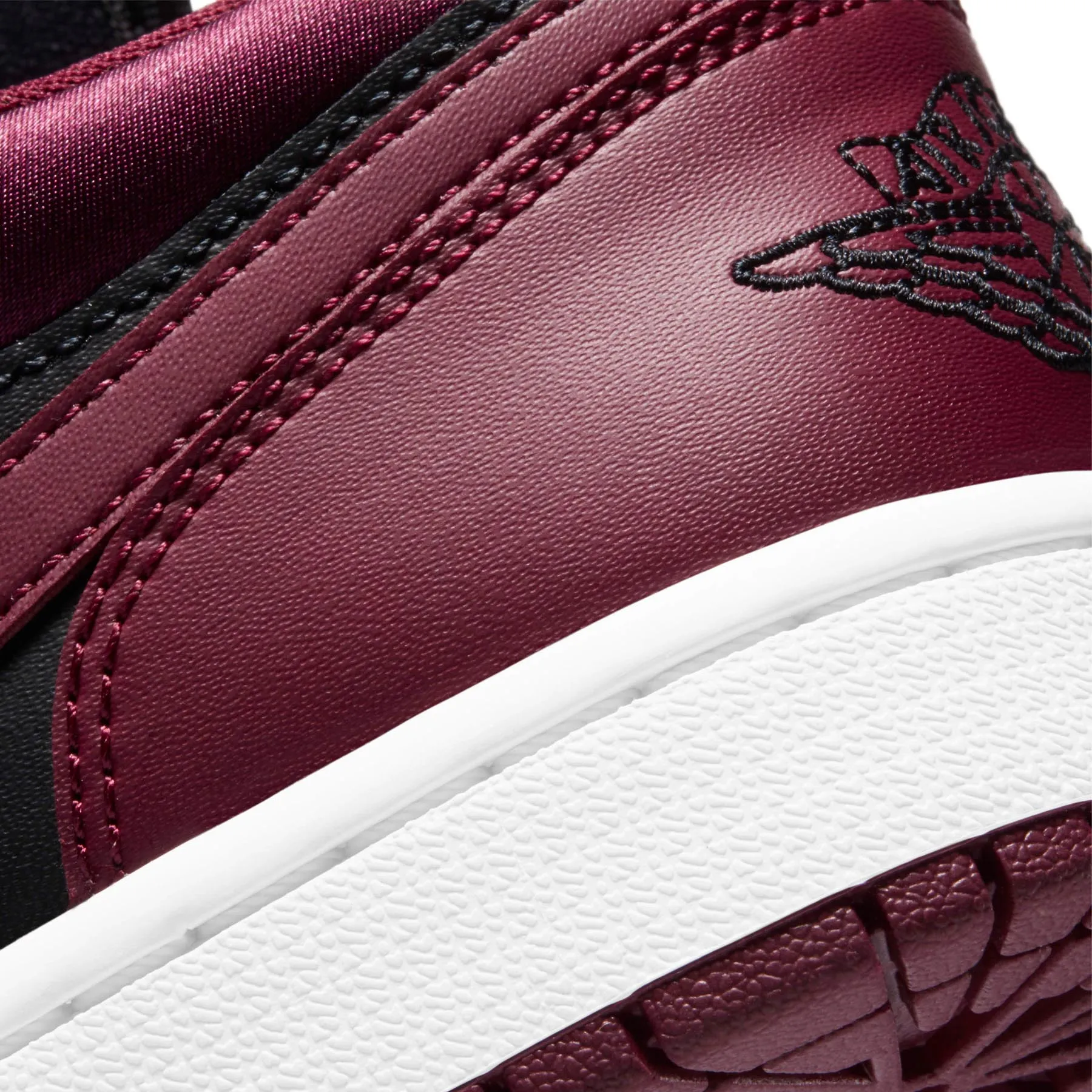 Asics Exclusive Shoes Air Jordan 1 Wmns Low SE 'Dark Beetroot'
