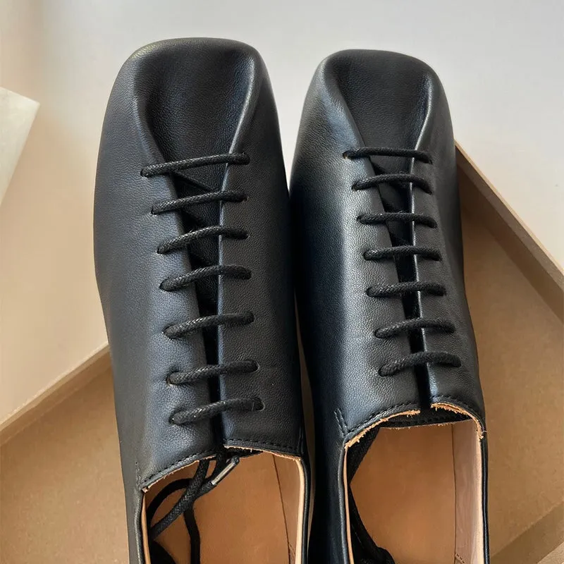 Slouchy Square-Toe Lace-Up Lambskin Derby Flats/Mid Heels  Black/Beige Ominous Platform Oxfords