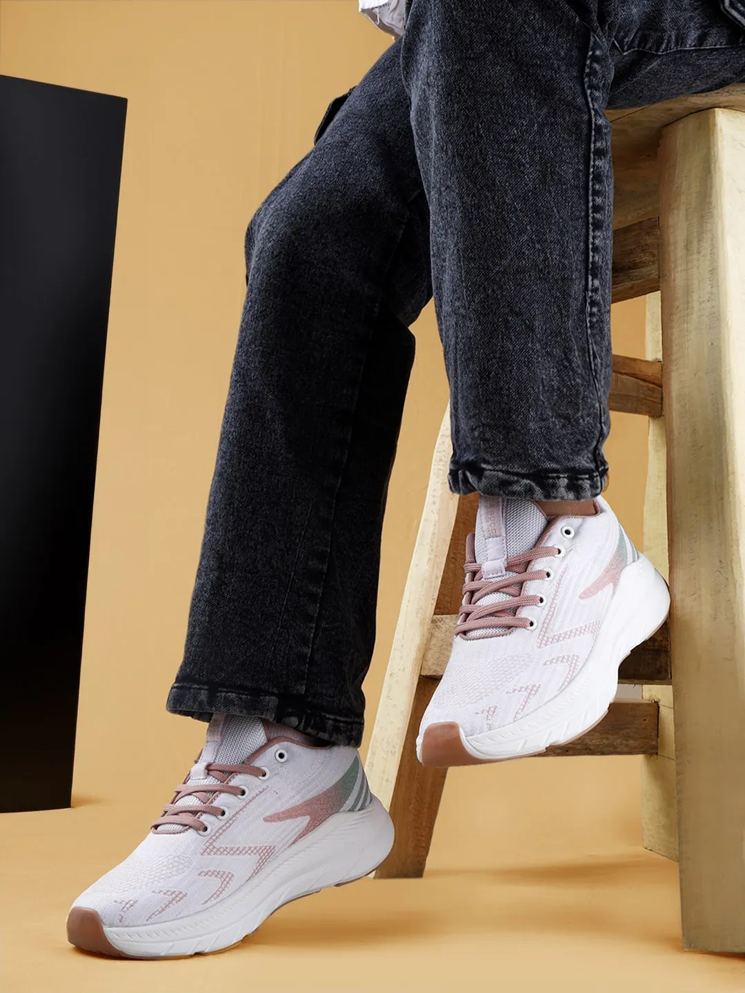 Sneakers J Crew Bacca Bucci Endeavor Women's Running Shoes