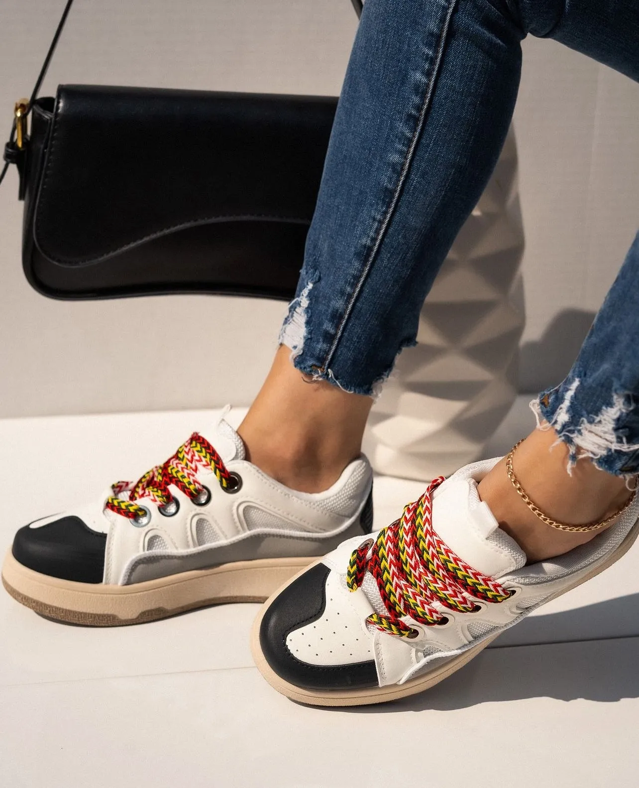Street Style Retro Lace Up Sneakers For Women Sneakers And White