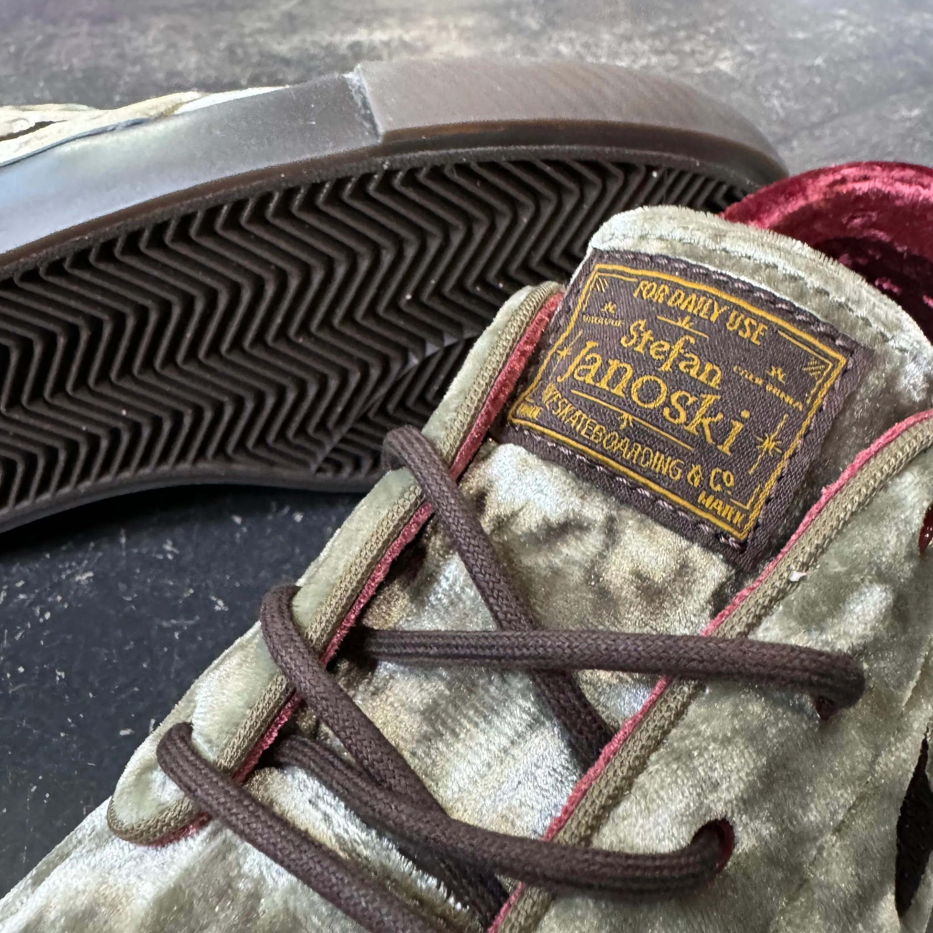 Nike SB Janoski OG  SE Velvet Asics Shoes Brand Ambassador