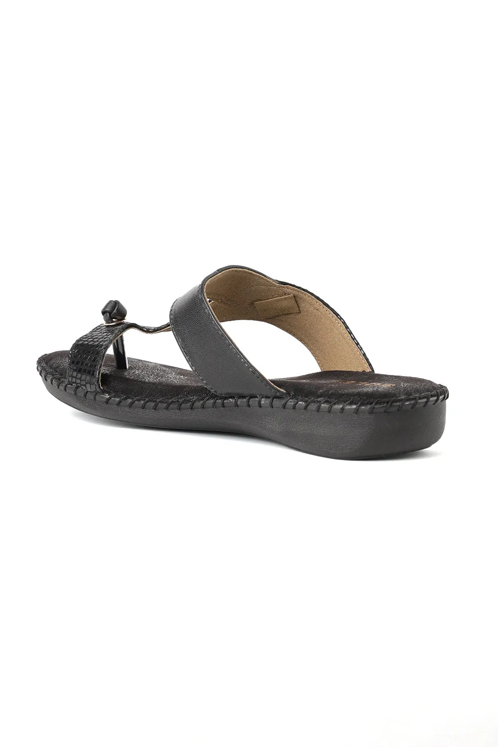 SOLES Comfort Toe Hold Platform Flats Feet In Sandals