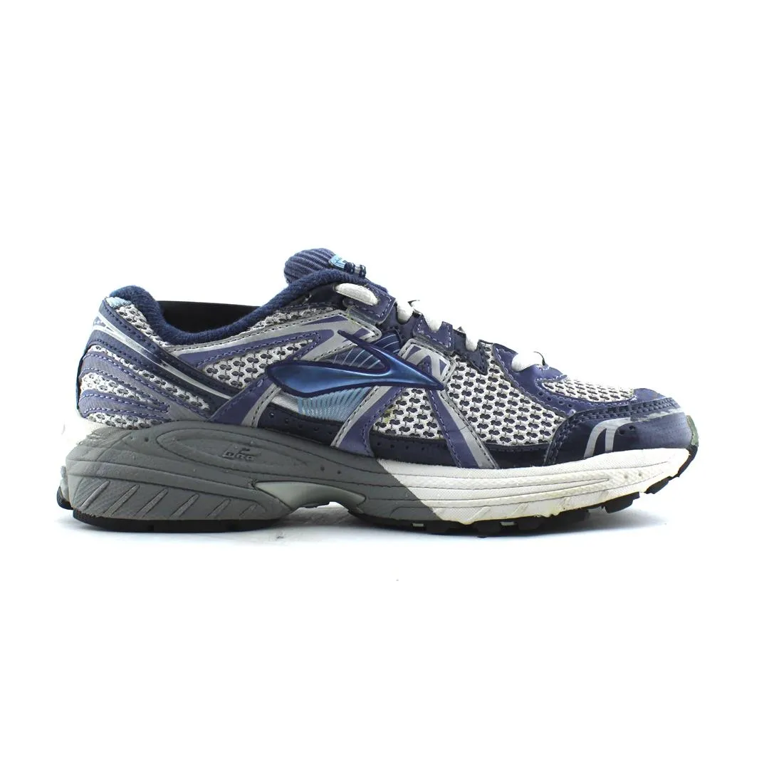 Running Shoes In Gym BROOKS ADERNALINE GTS 12