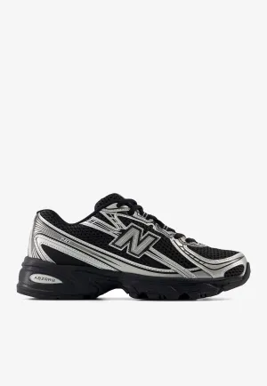 740 Low-Top Sneakers in Black with Silver Metallic New Balance Arctic Grey 9060