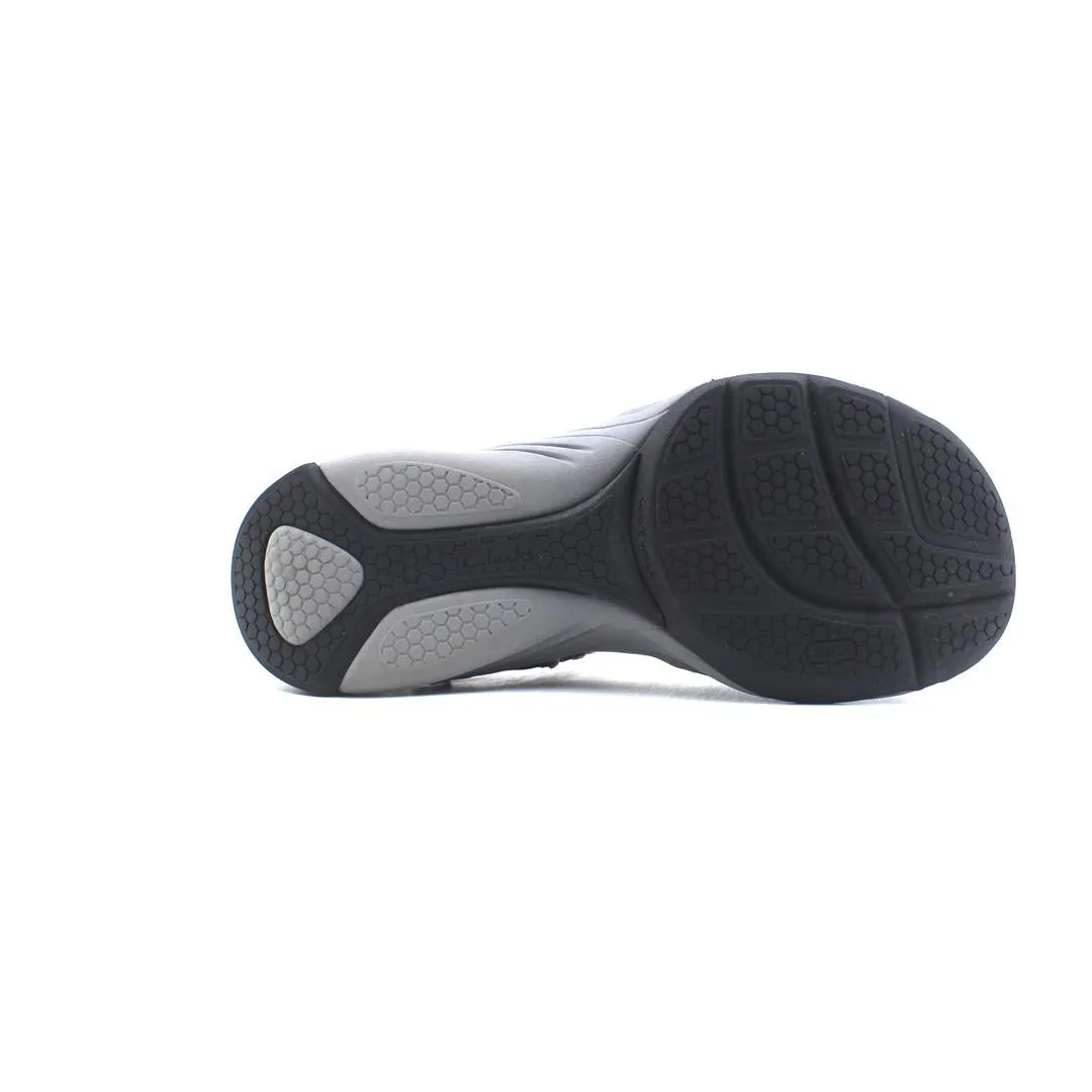 CLARKS WAVEWALK Spongebob Sandals