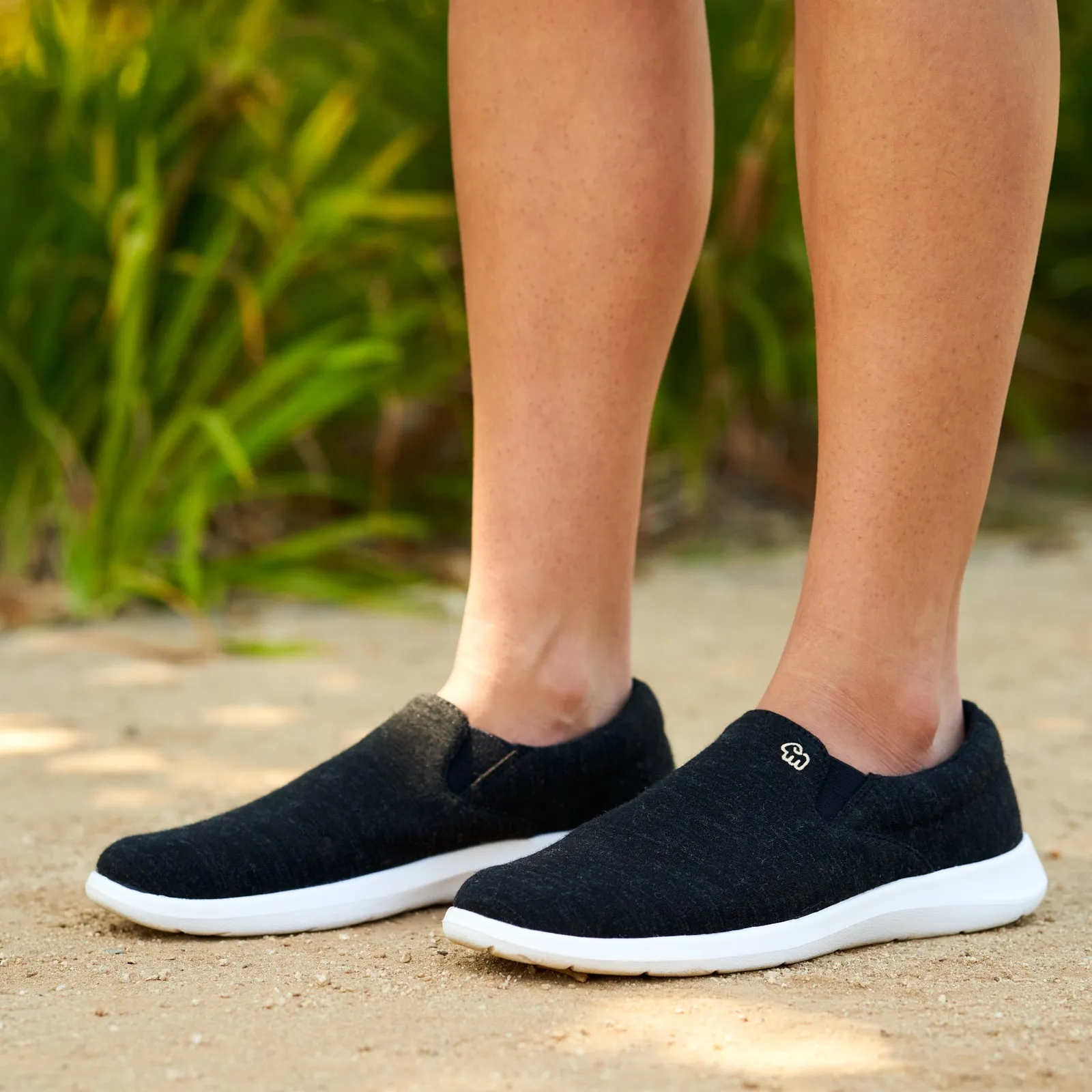 Women's Slip-Ons Black/White Slip-on Best Work Boots