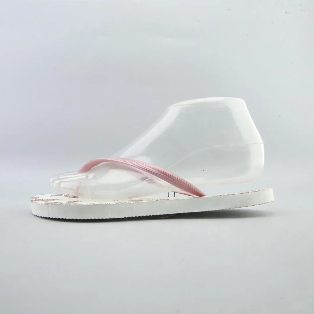 B|R . Modern Family Gloria Slippers