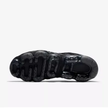 Em Sneakers Nike Air Vapormax Run Utility Black Red Shoes Sneakers Men Sale Size US 7, 8, 8.5, 9, 10, 11