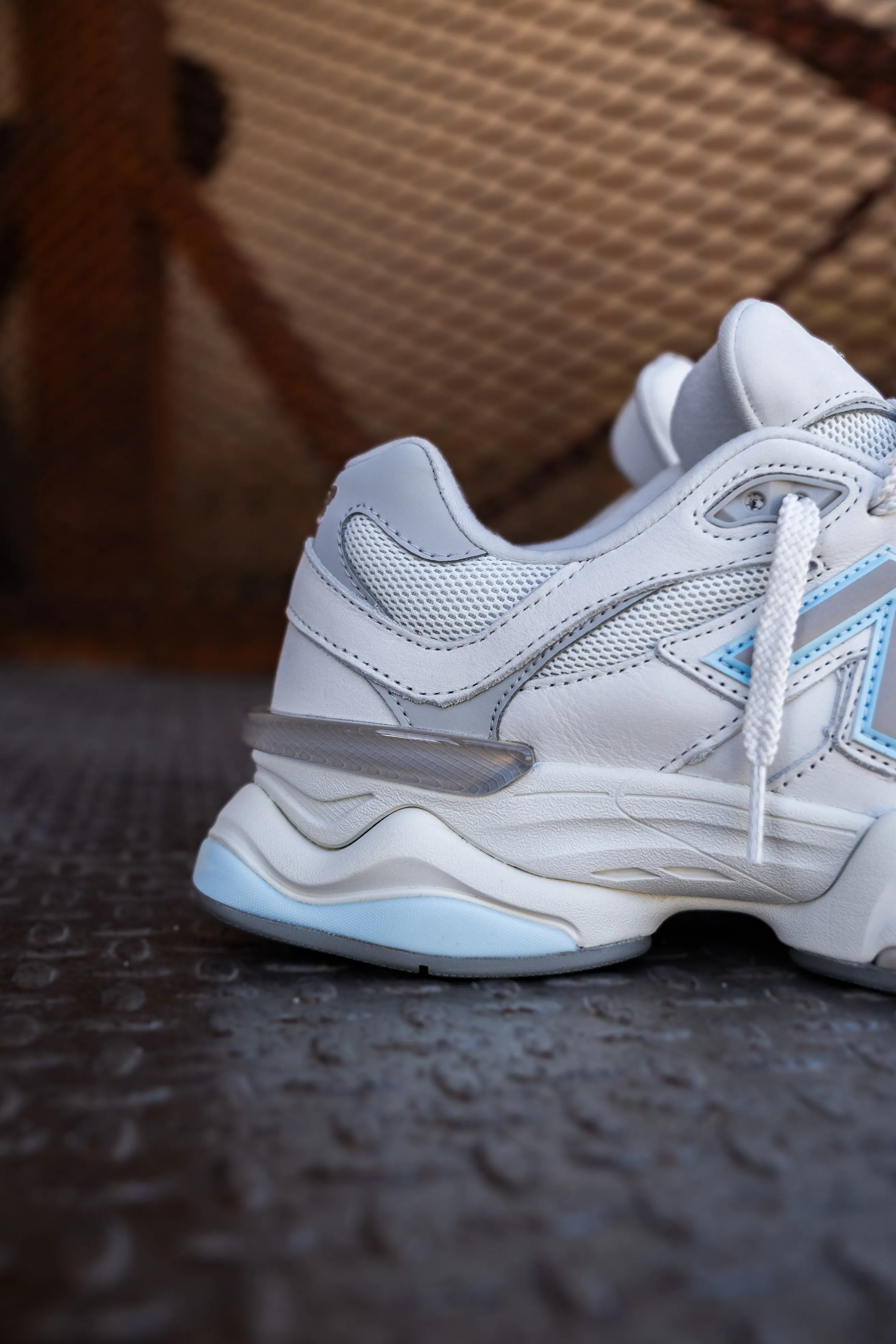 Mens New Balance 9060 (Reflection/Quarry Blue) New Balance 725 Beige