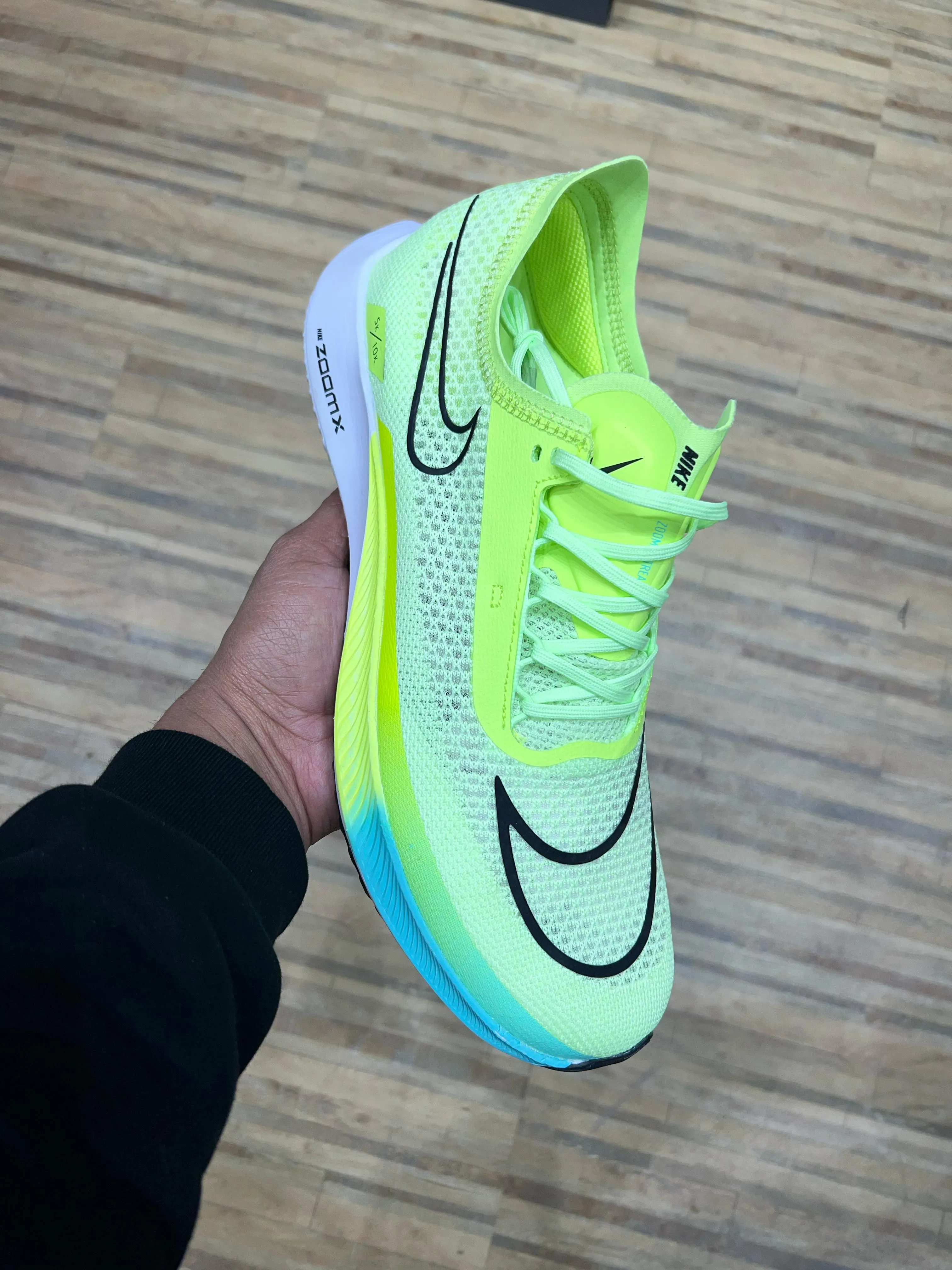 Running Shoes Online Zoom X Streakfly Running Sports Shoes For Men