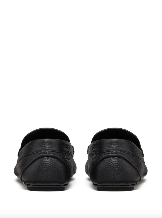 Valentino Garavani VLogo signature driving shoe in grainy calfskin leather Old Money Loafers Outfit