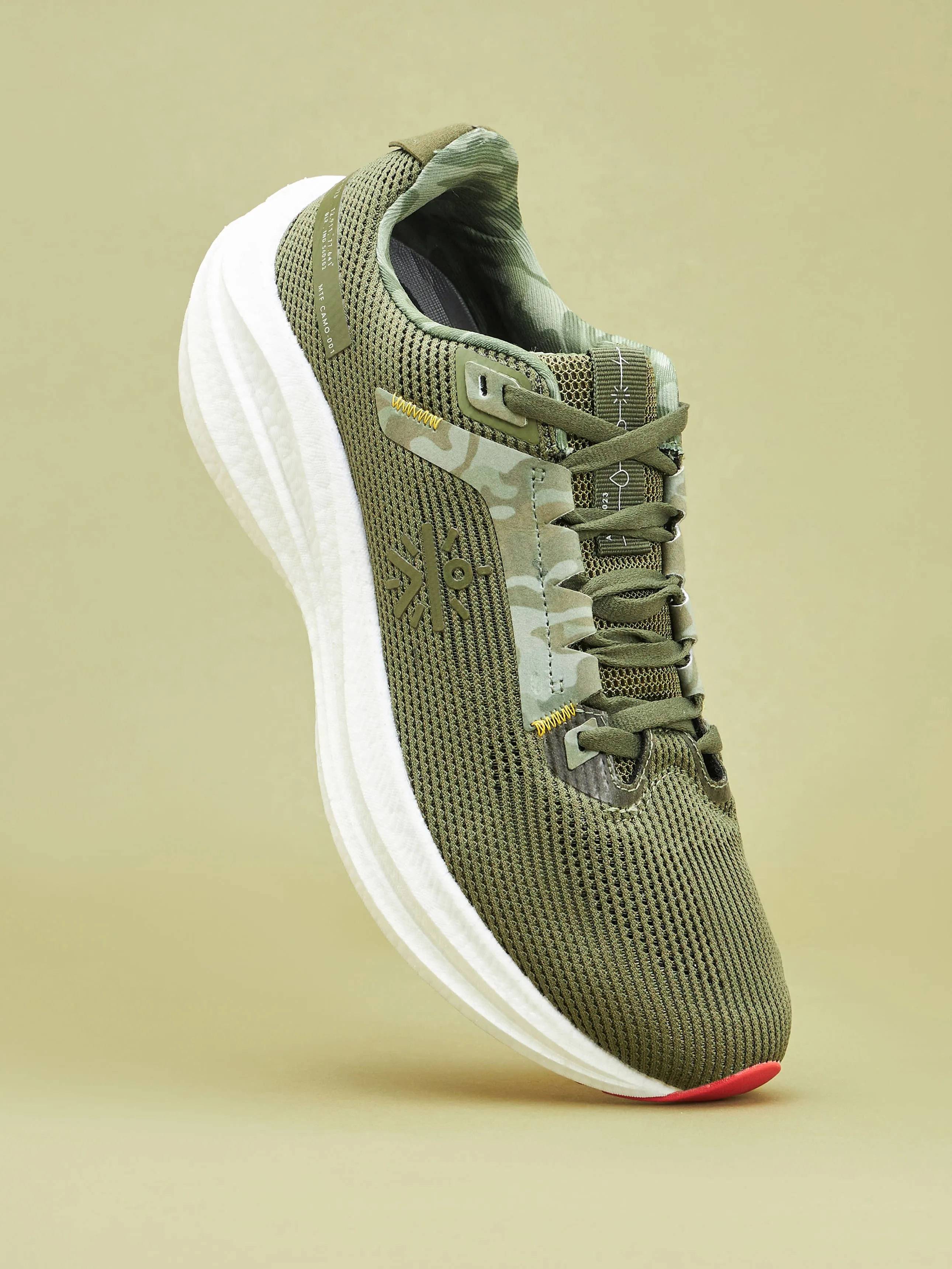 Versa DFNDR Men Running Shoes - Olive Rabbit Running Shoes